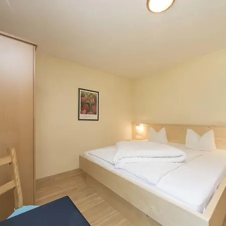 Aparthotel Haus Renate *